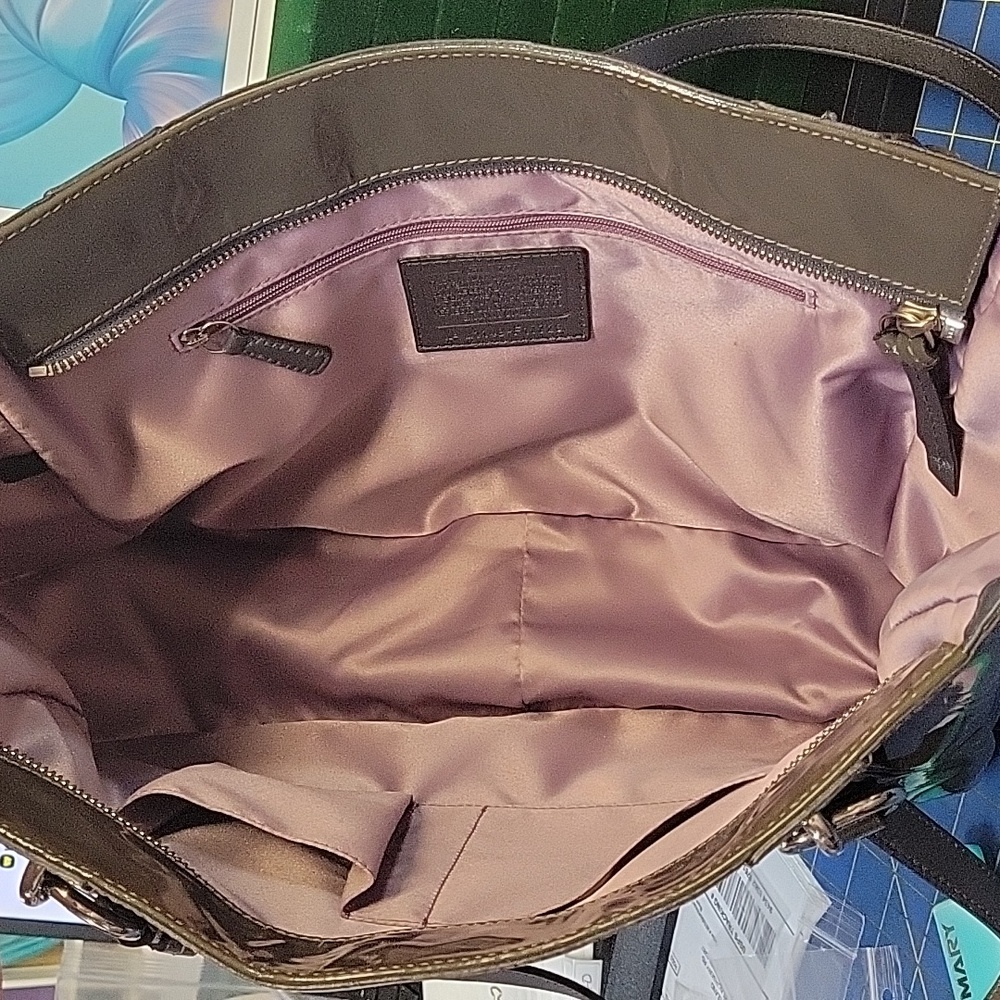 Coach Sage Patent Leather Tote Bag Preloved - Picture 7 of 16